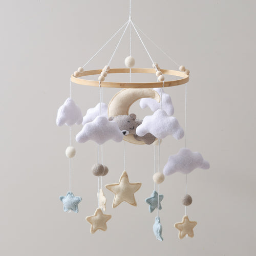 Mobile bébé petits nuages