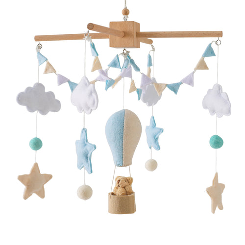 Mobile bébé montgolfière et fanions